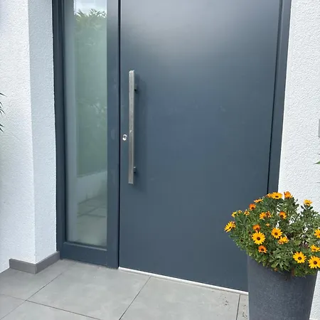 Apartment Eigene Souterrain Keller Naehe Olympiapark - Von Privat