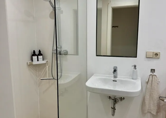 Eigene Souterrain Keller Nähe Olympiapark - Von Privat Apartment München